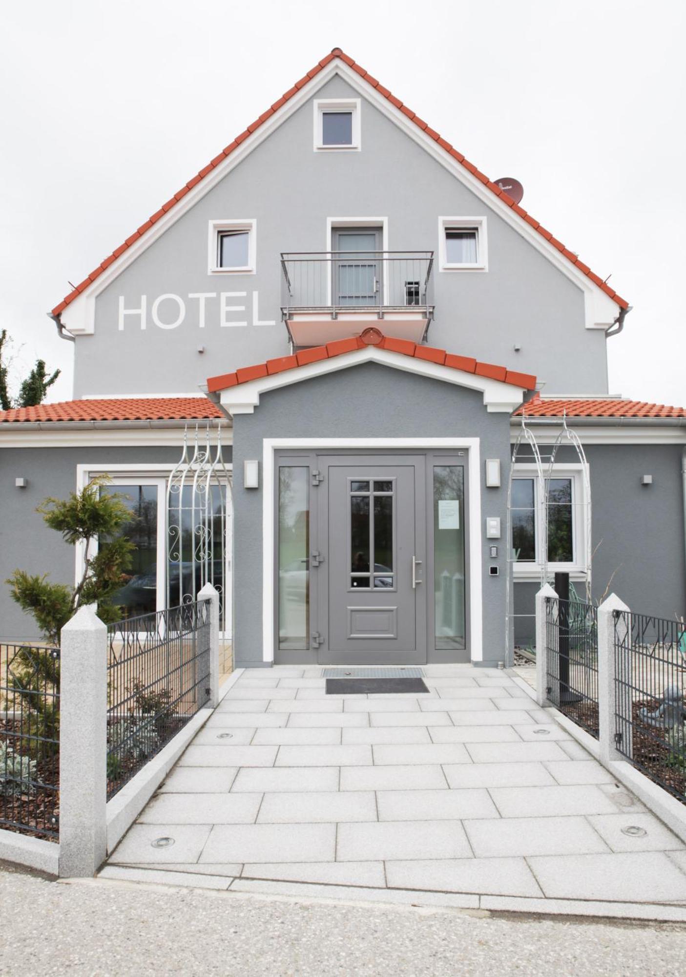 Gastwirtschaft & Hotel Doll Markt Indersdorf Екстер'єр фото