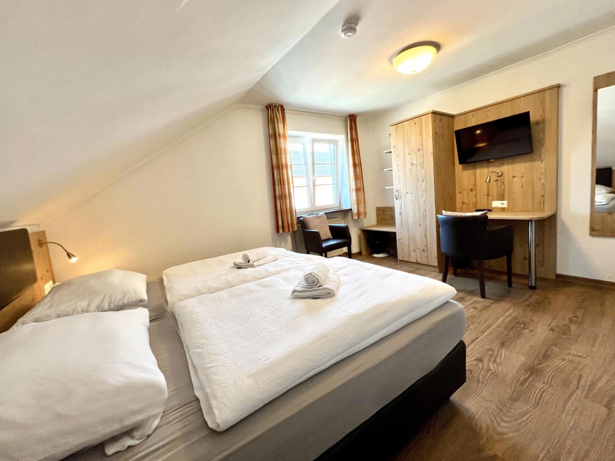 Gastwirtschaft & Hotel Doll Markt Indersdorf Номер фото